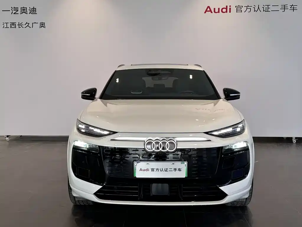 Audi Q6L e-tron — фото 2
