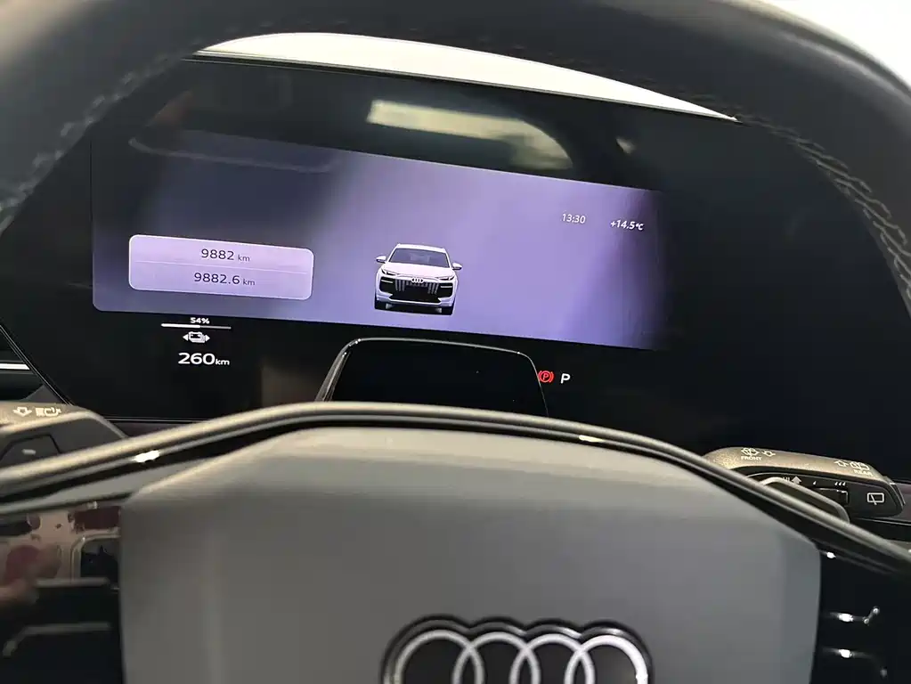 Audi Q6L e-tron — фото 9