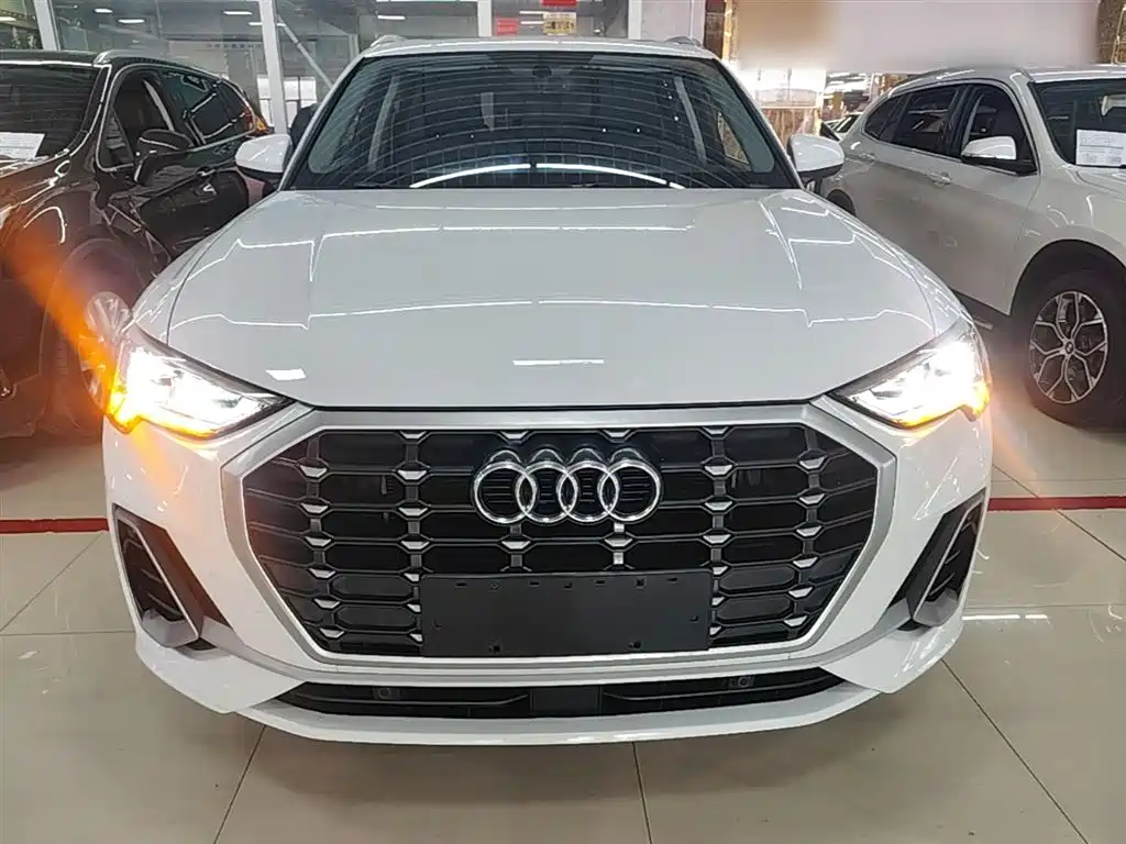 Audi Q3 — фото 3
