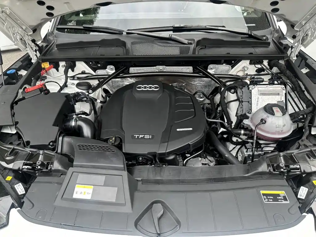 Audi Q5L Sportback — фото 8