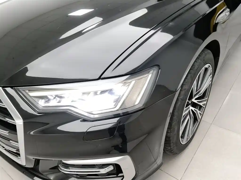 Audi A6L — фото 24