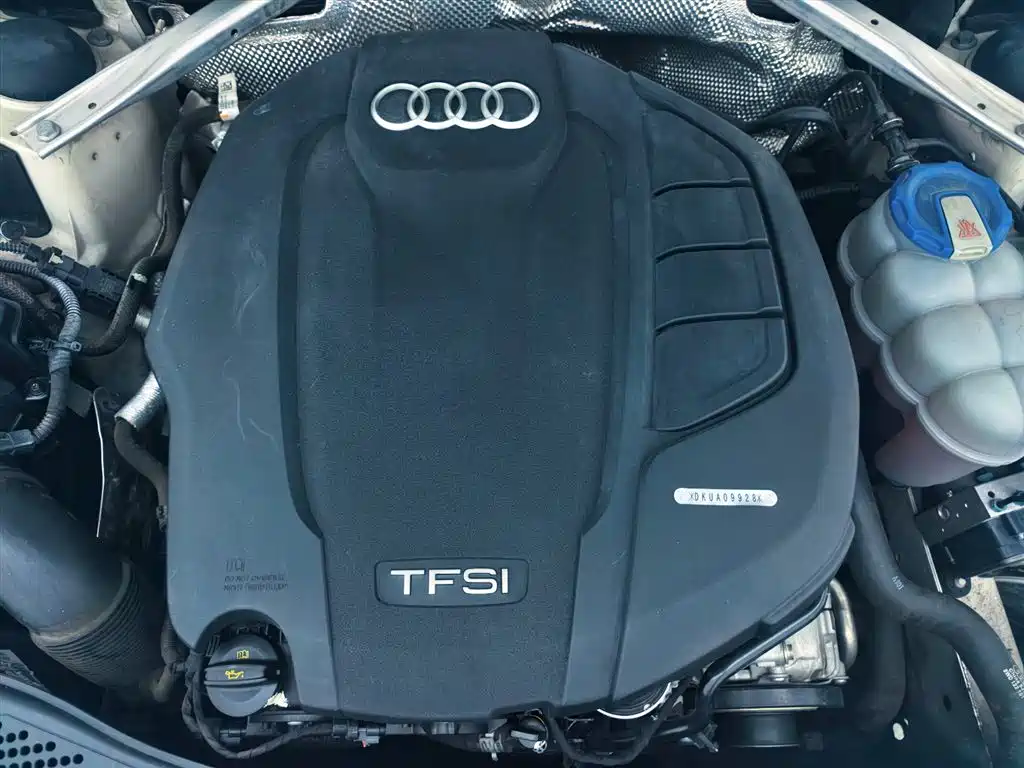 Audi A4L — фото 24