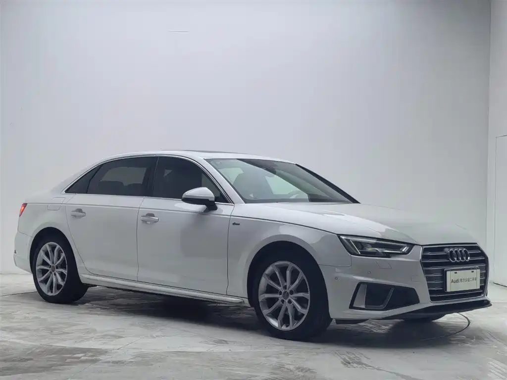 Audi A4L — фото 6