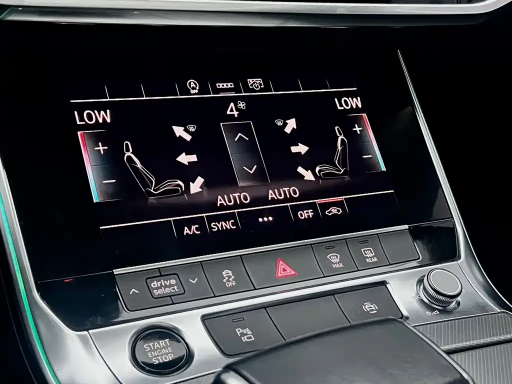 Audi A6L — фото 14