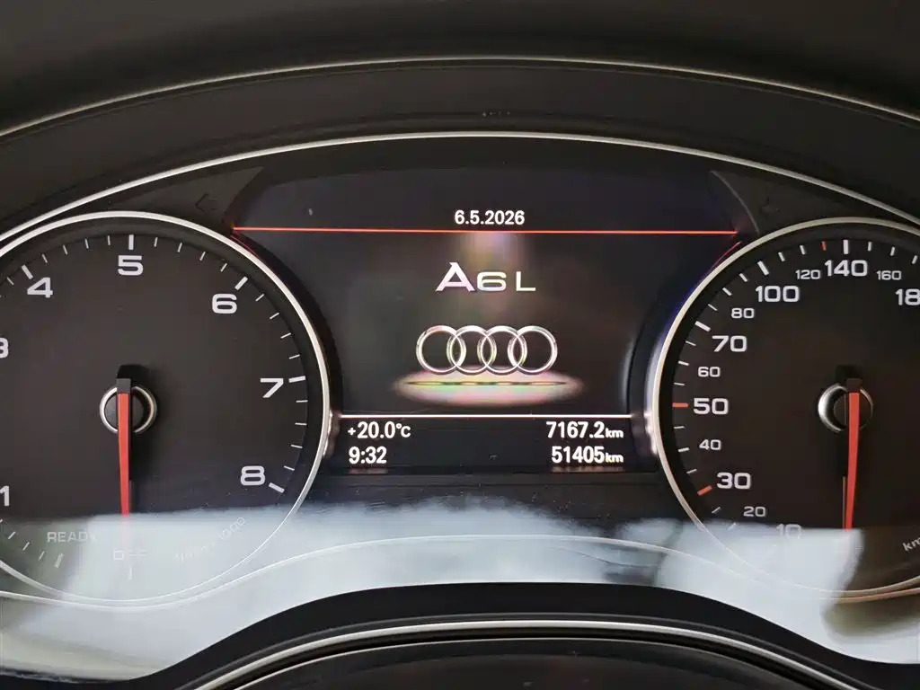 Audi A6L — фото 13
