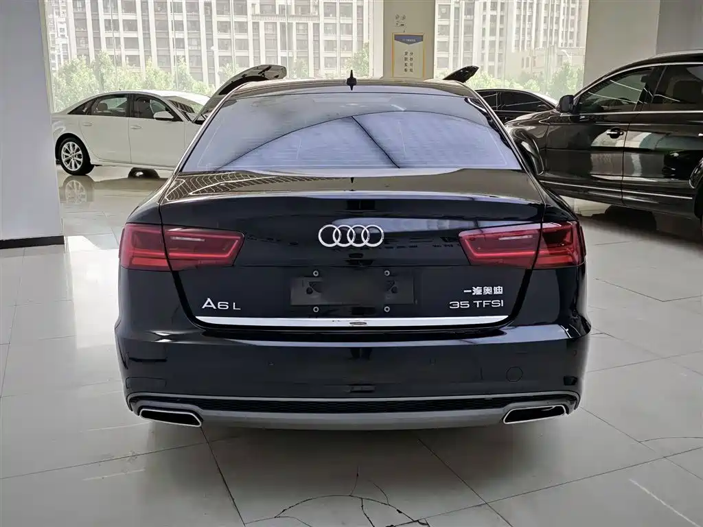 Audi A6L — фото 6
