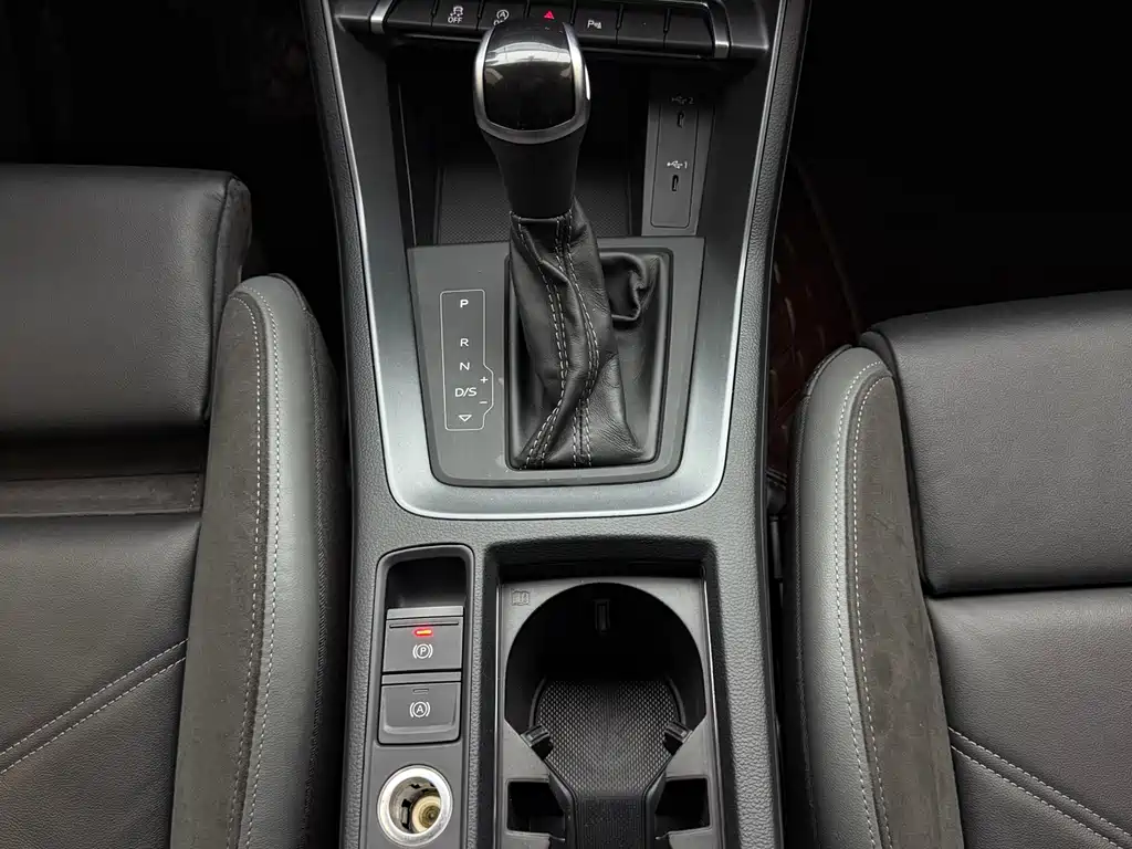 Audi Q3 Sportback — фото 11