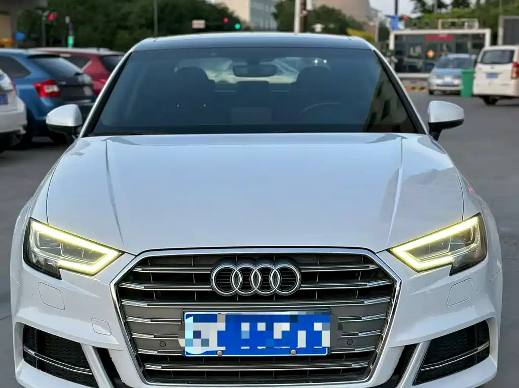Audi A3 — фото 2