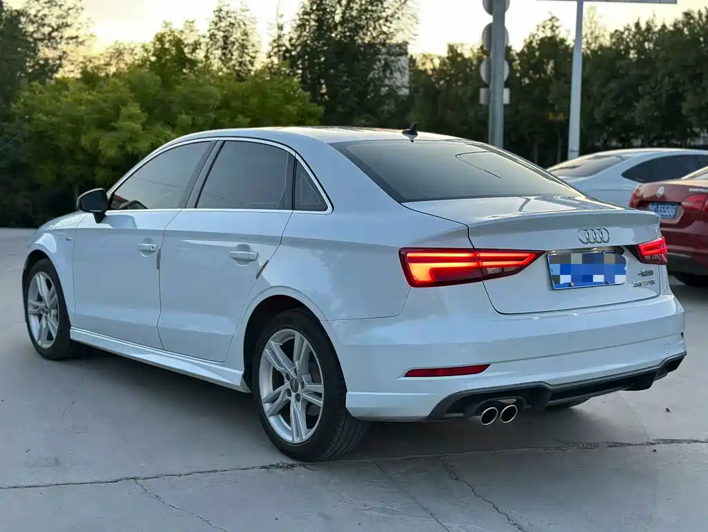 Audi A3 — фото 3