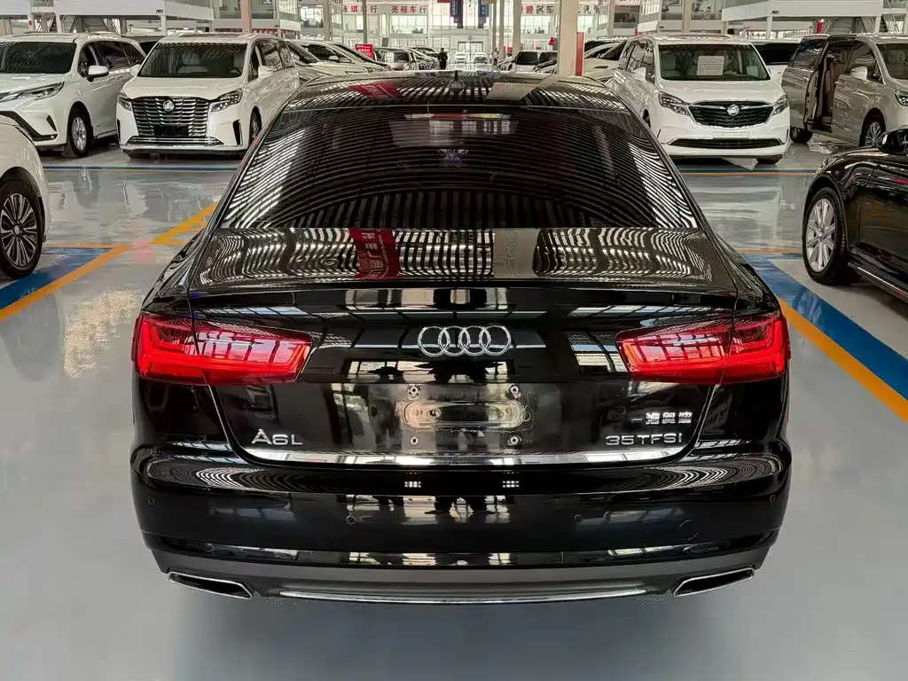Audi A6L — фото 8