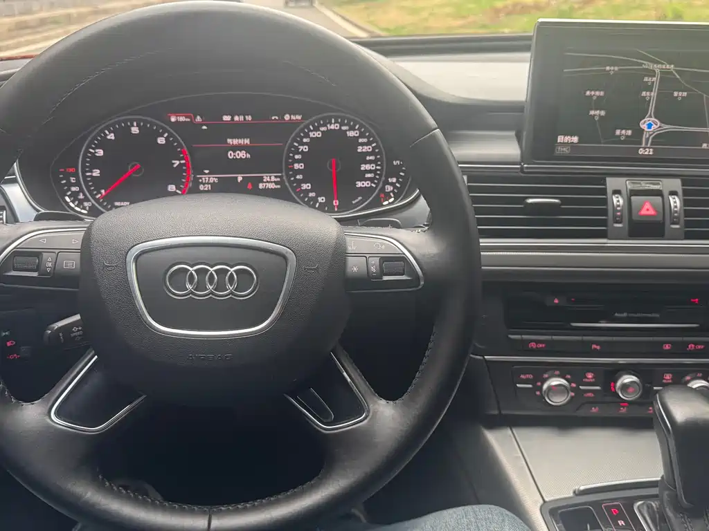 Audi A6L — фото 11