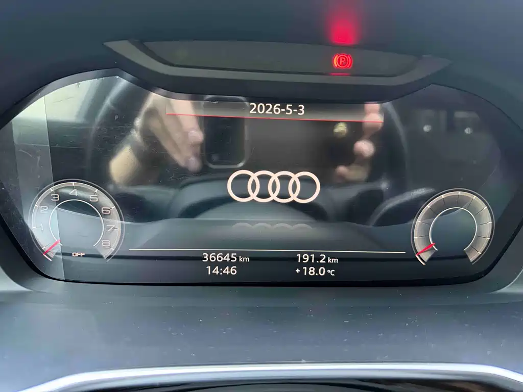 Audi Q3 — фото 11