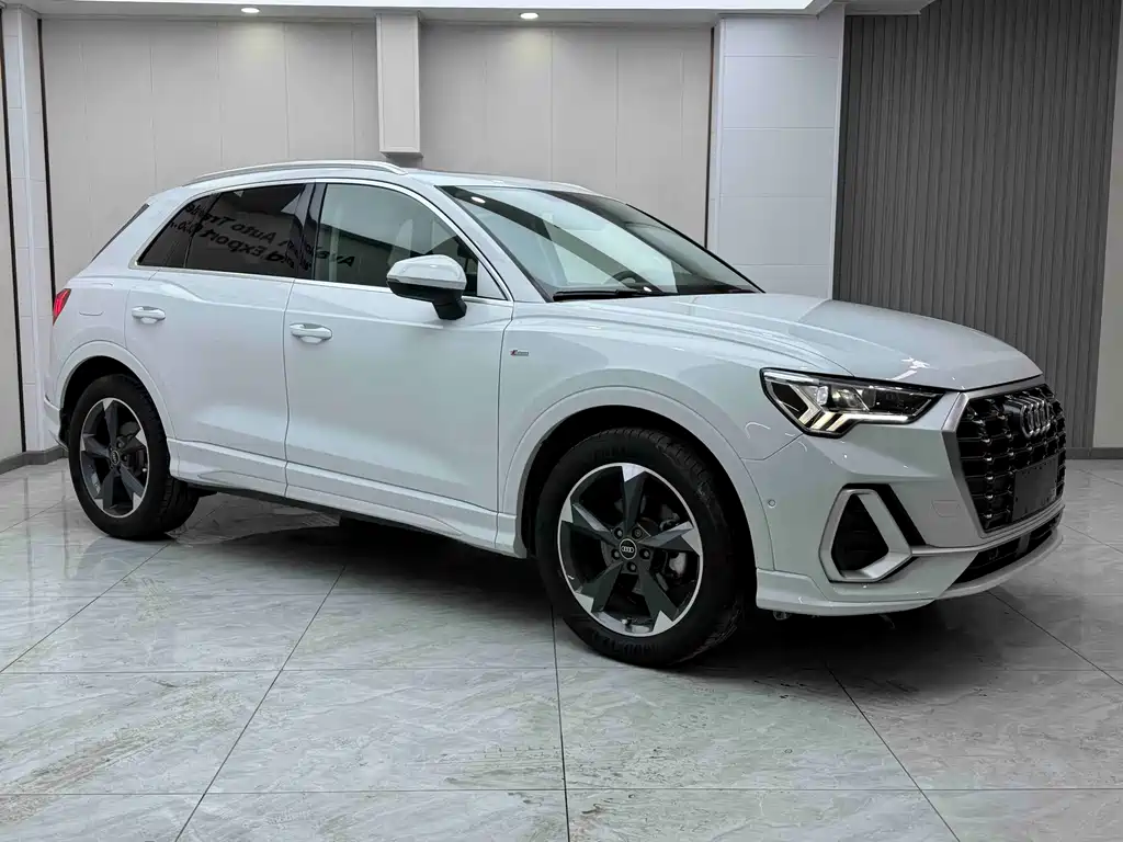 Audi Q3 — фото 3