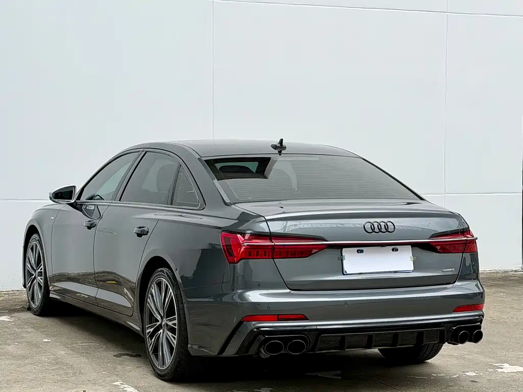 Audi A6L — фото 14