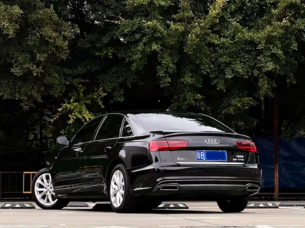 Audi A6L — фото 5