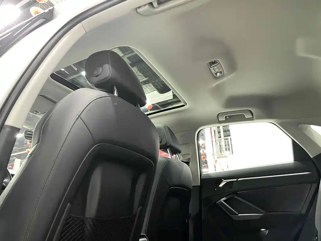 Audi Q3 Sportback — фото 13