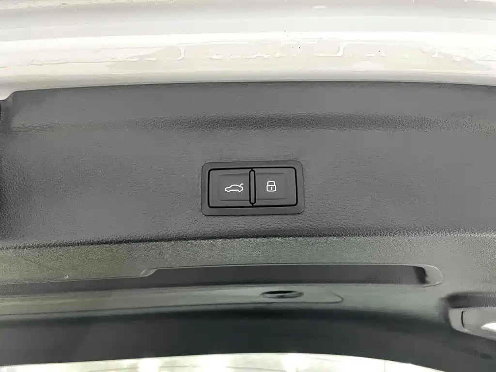 Audi Q3 Sportback — фото 21