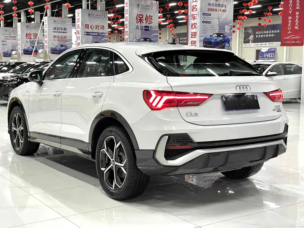 Audi Q3 Sportback — фото 6