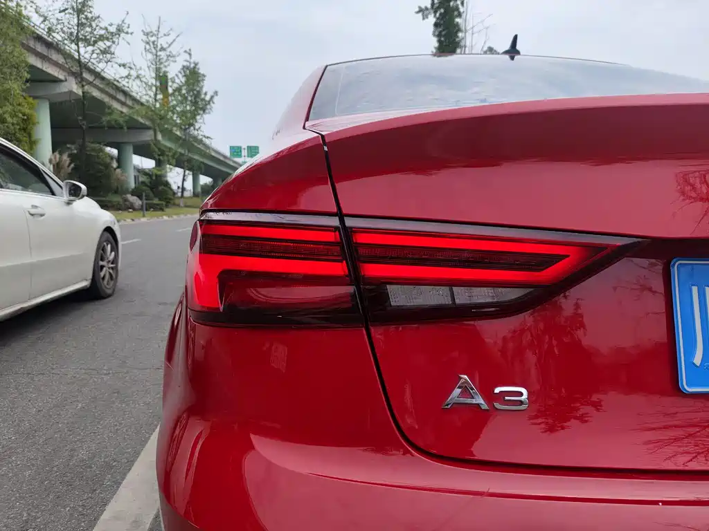 Audi A3 — фото 17
