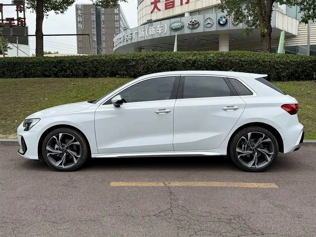 Audi A3 — фото 3