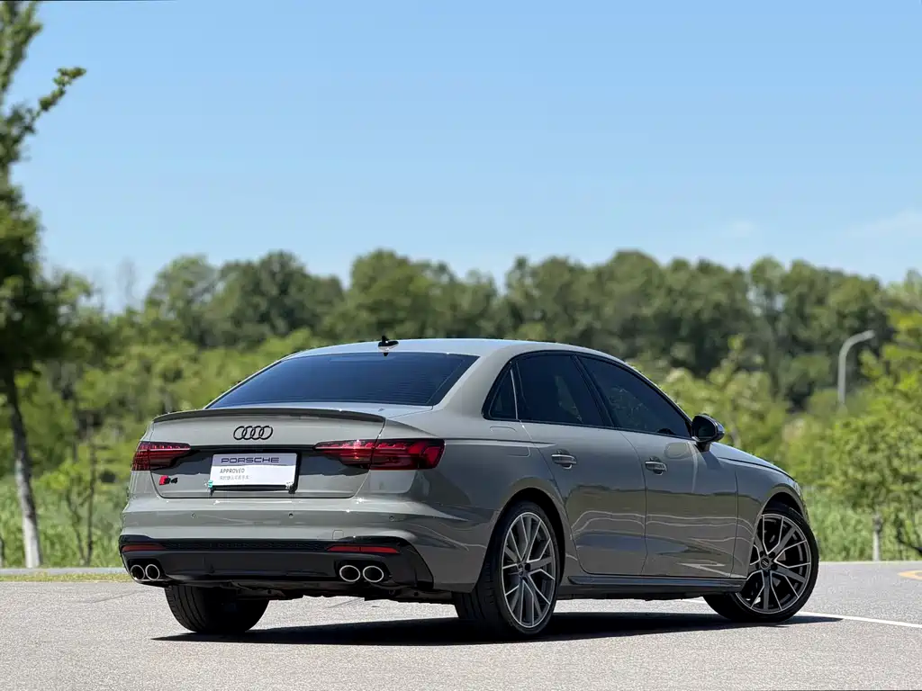 Audi S4 — фото 9