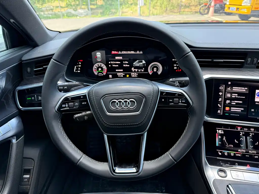 Audi A6L — фото 6