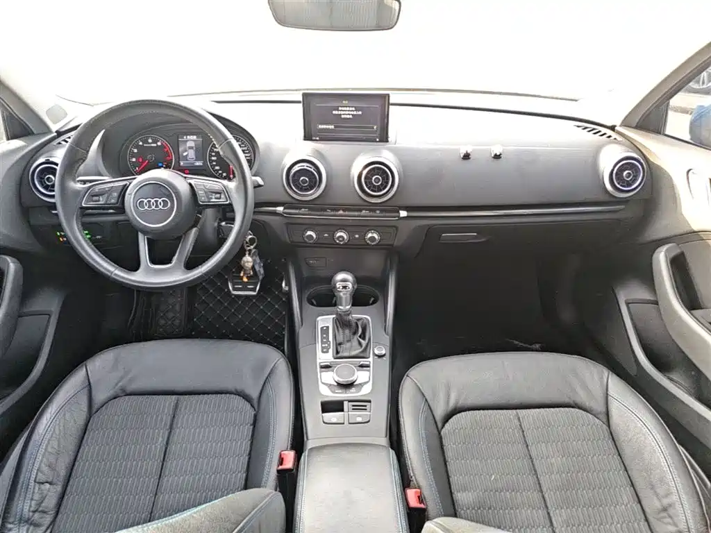 Audi A3 — фото 10