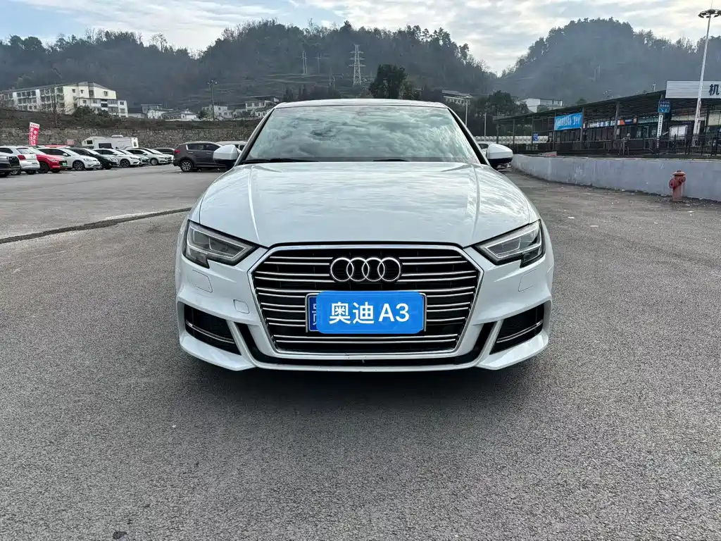 Audi A3 — фото 2