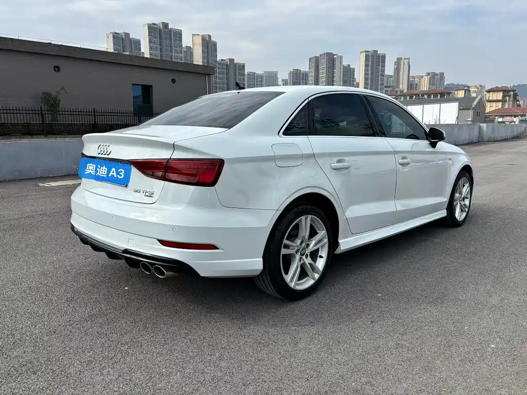 Audi A3 — фото 7