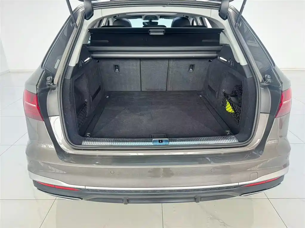 Audi A4 (Import) — фото 6