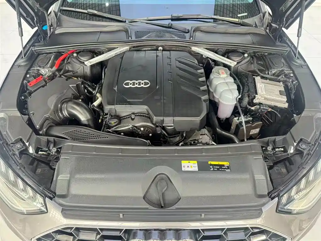 Audi A4 (Import) — фото 9