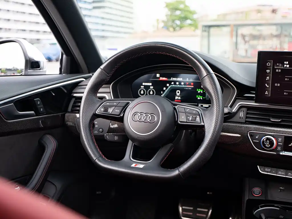 Audi S4 — фото 5