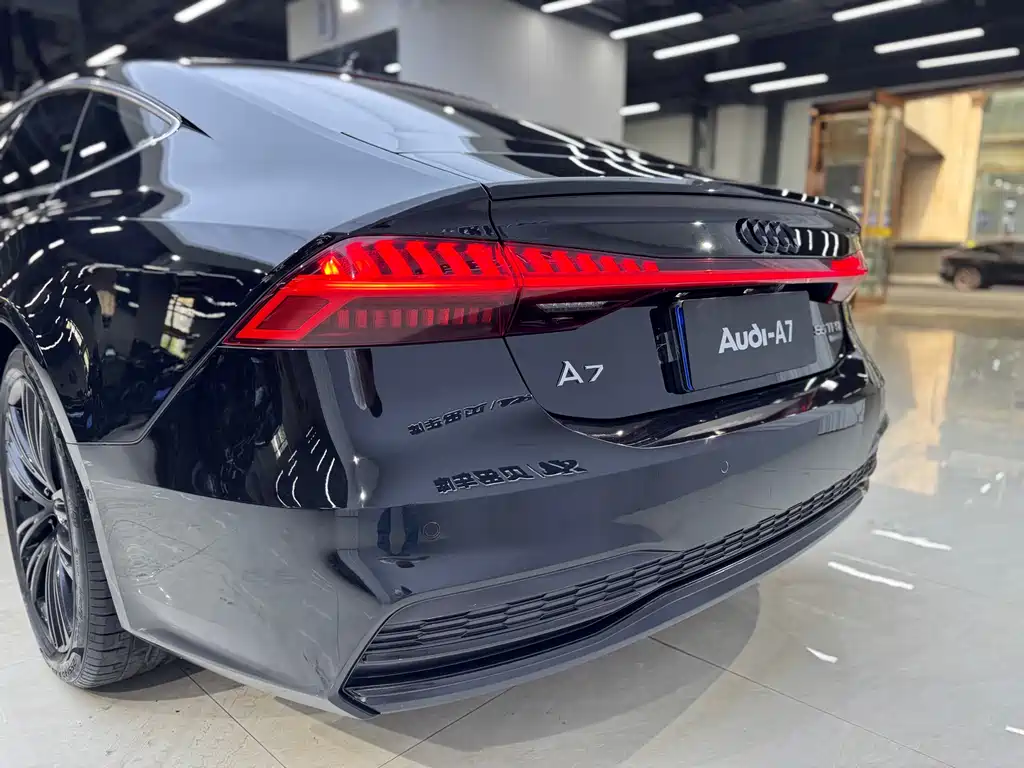 Audi A7 — фото 9