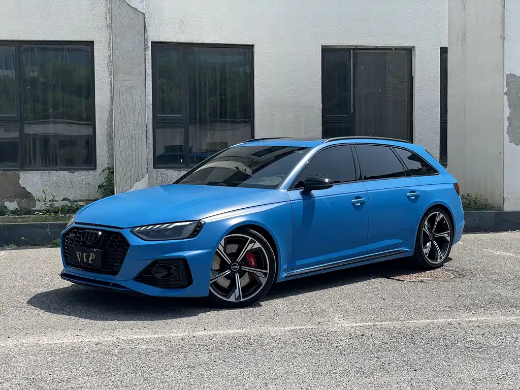 Audi RS 4 — фото 3