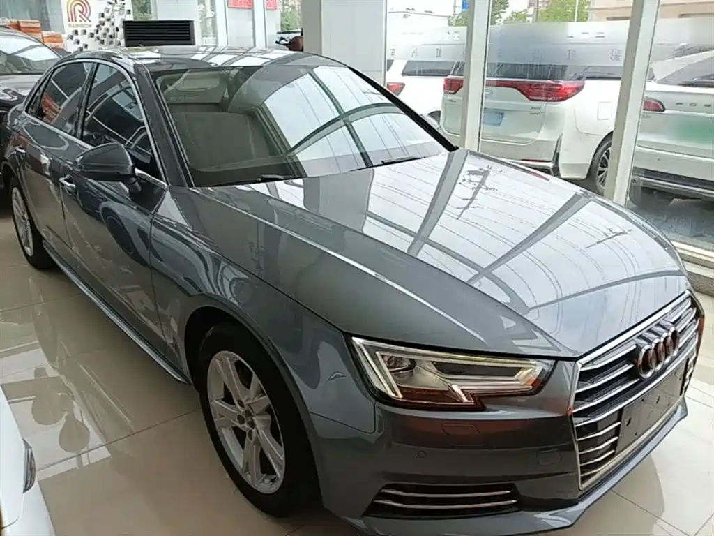 Audi A4L — фото 4