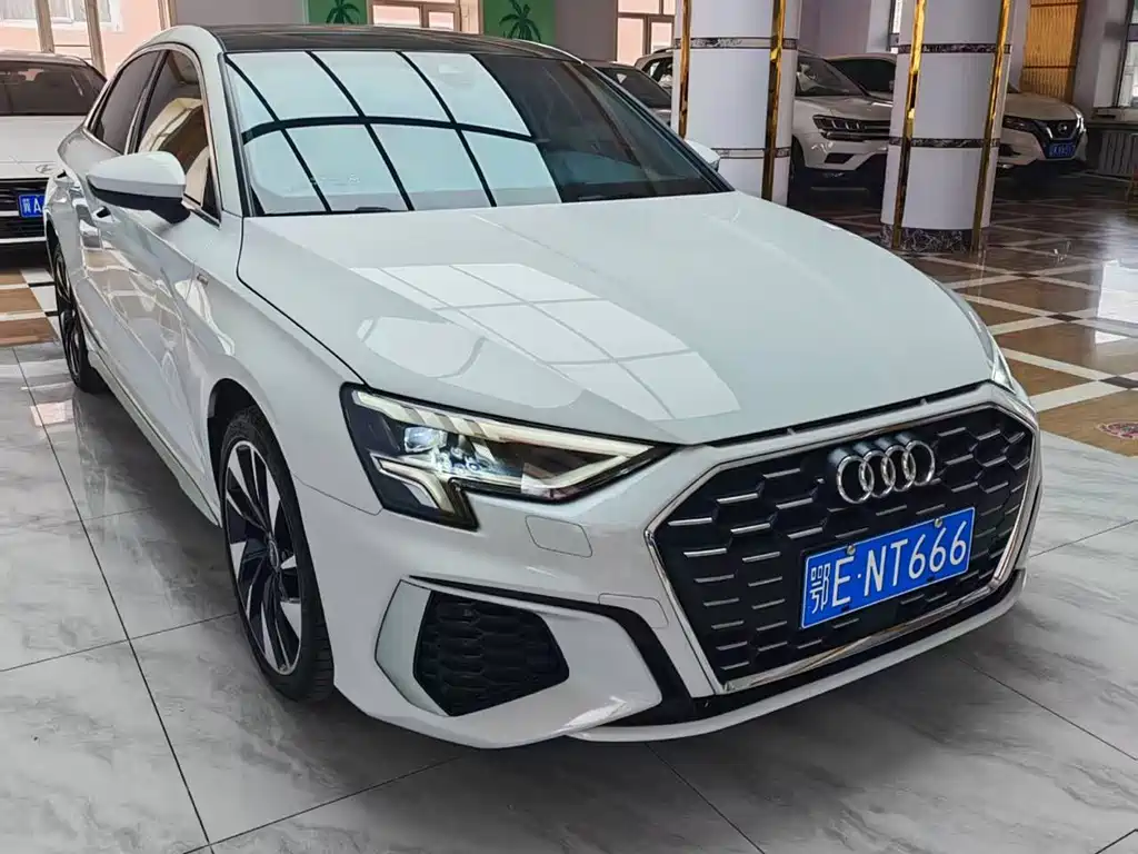 Audi A3 — фото 2
