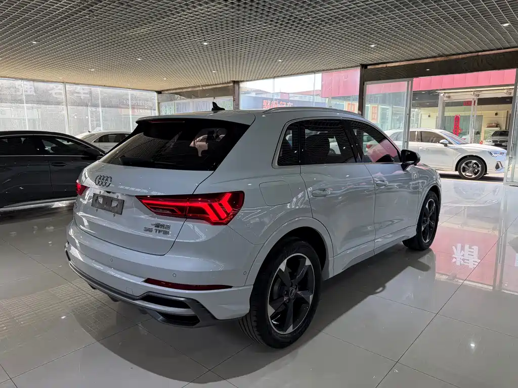 Audi Q3 — фото 4