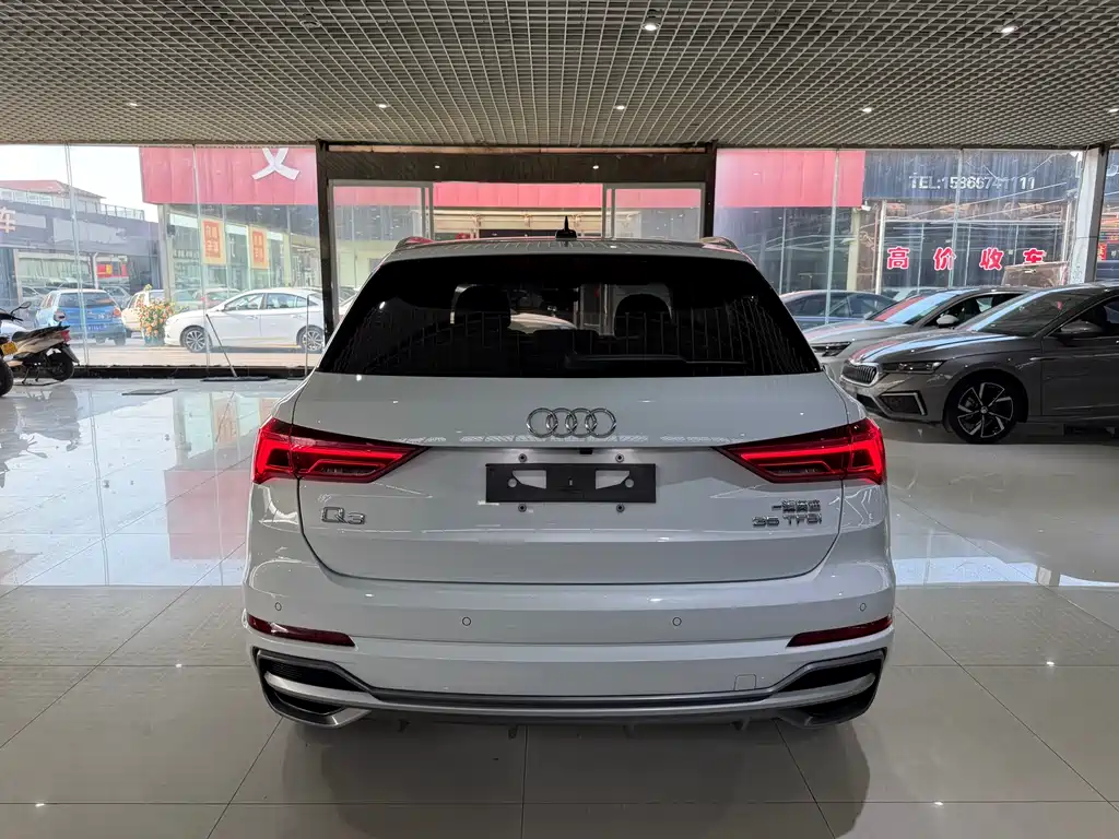 Audi Q3 — фото 5
