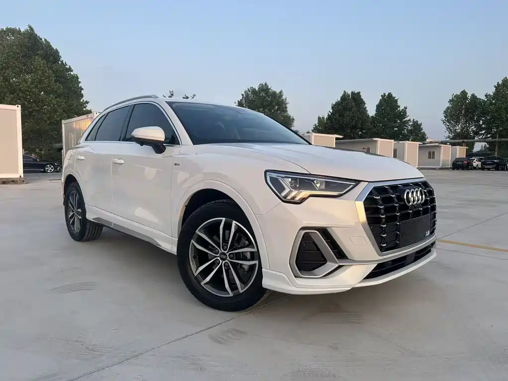 Audi Q3 — фото 3