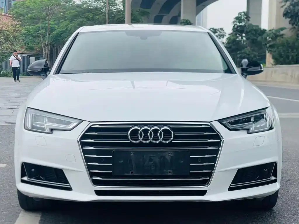 Audi A4L — фото 3