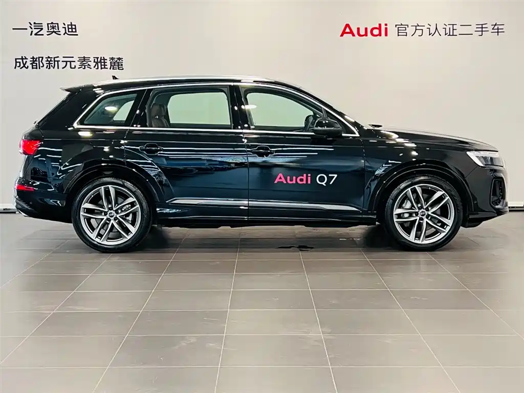 Audi Q7 — фото 3