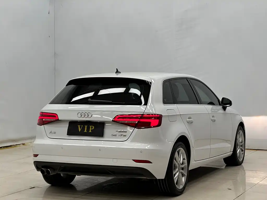 Audi A3 — фото 9