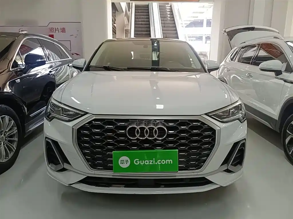Audi Q3 Sportback — фото 3
