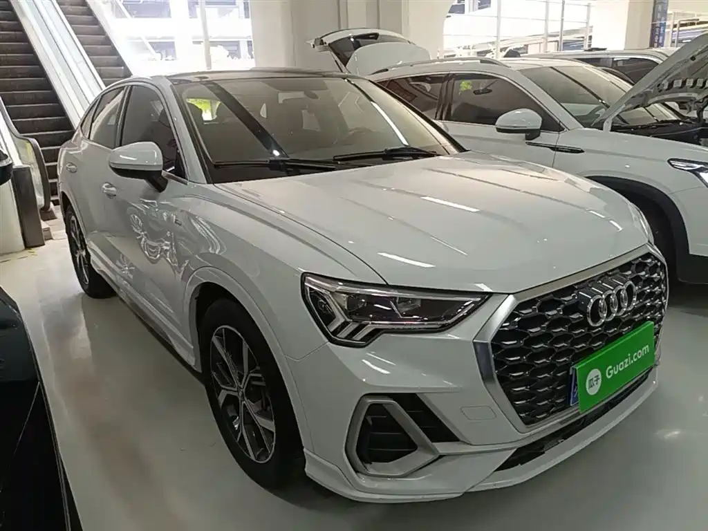 Audi Q3 Sportback — фото 4