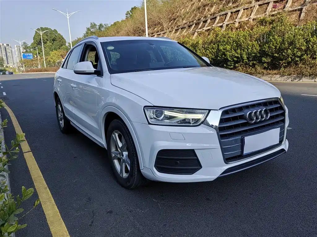 Audi Q3 — фото 23