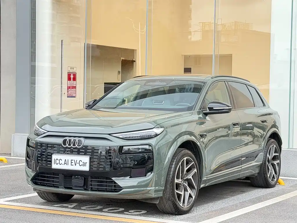 Audi Q6L e-tron — фото 5