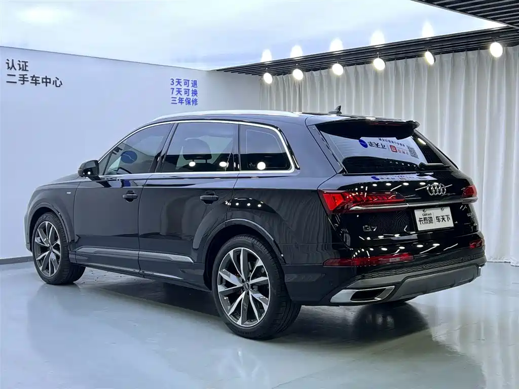 Audi Q7 — фото 4