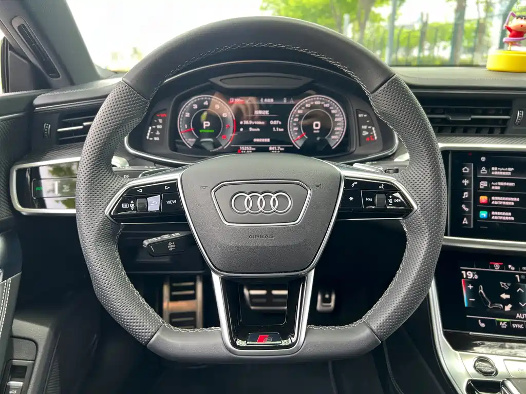 Audi A7 — фото 17