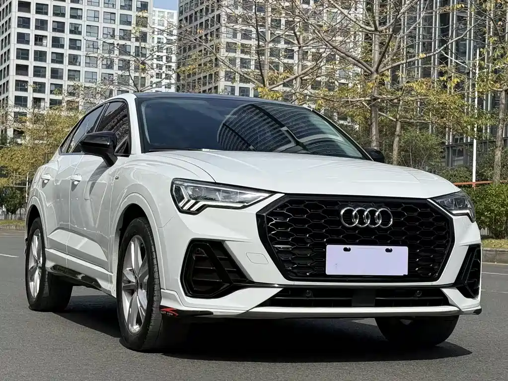 Audi Q3 Sportback — фото 3
