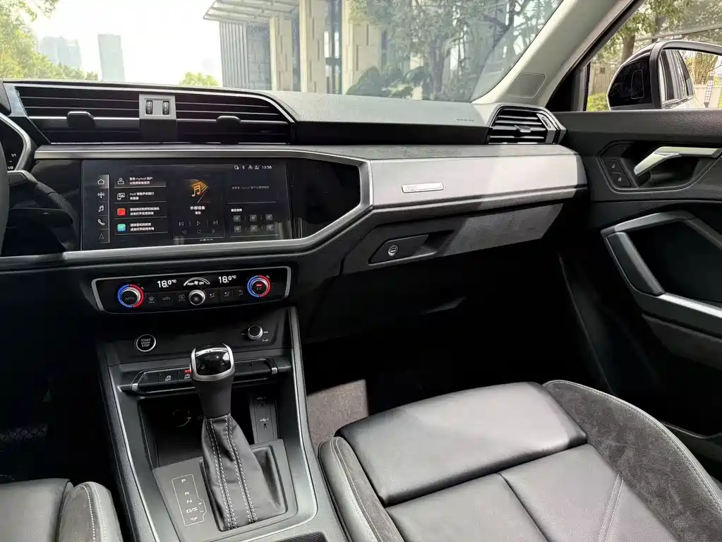 Audi Q3 Sportback — фото 9